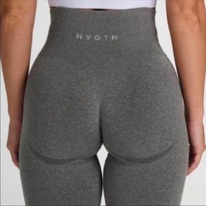 NWT NVGTN dark grey seamless leggings size S